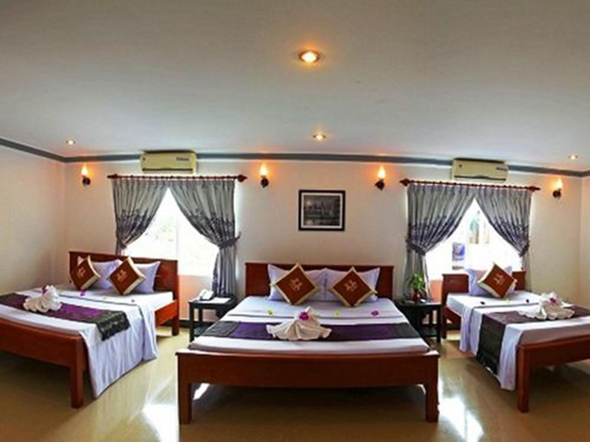 Parent Heritage Angkor Villa Siem Reap Bagian luar foto