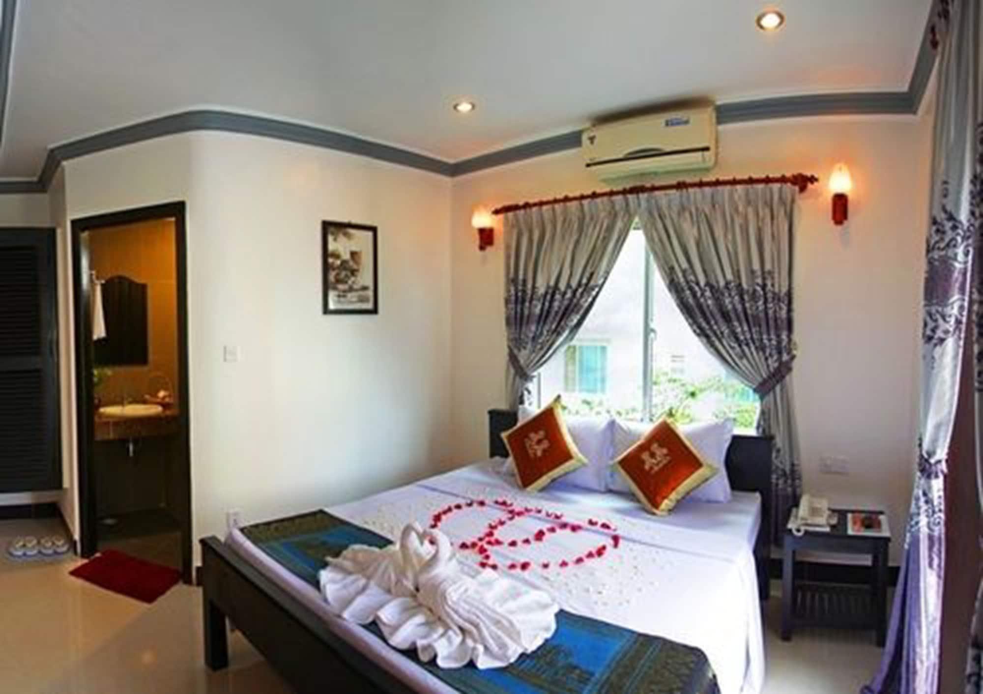 Parent Heritage Angkor Villa Siem Reap Bagian luar foto
