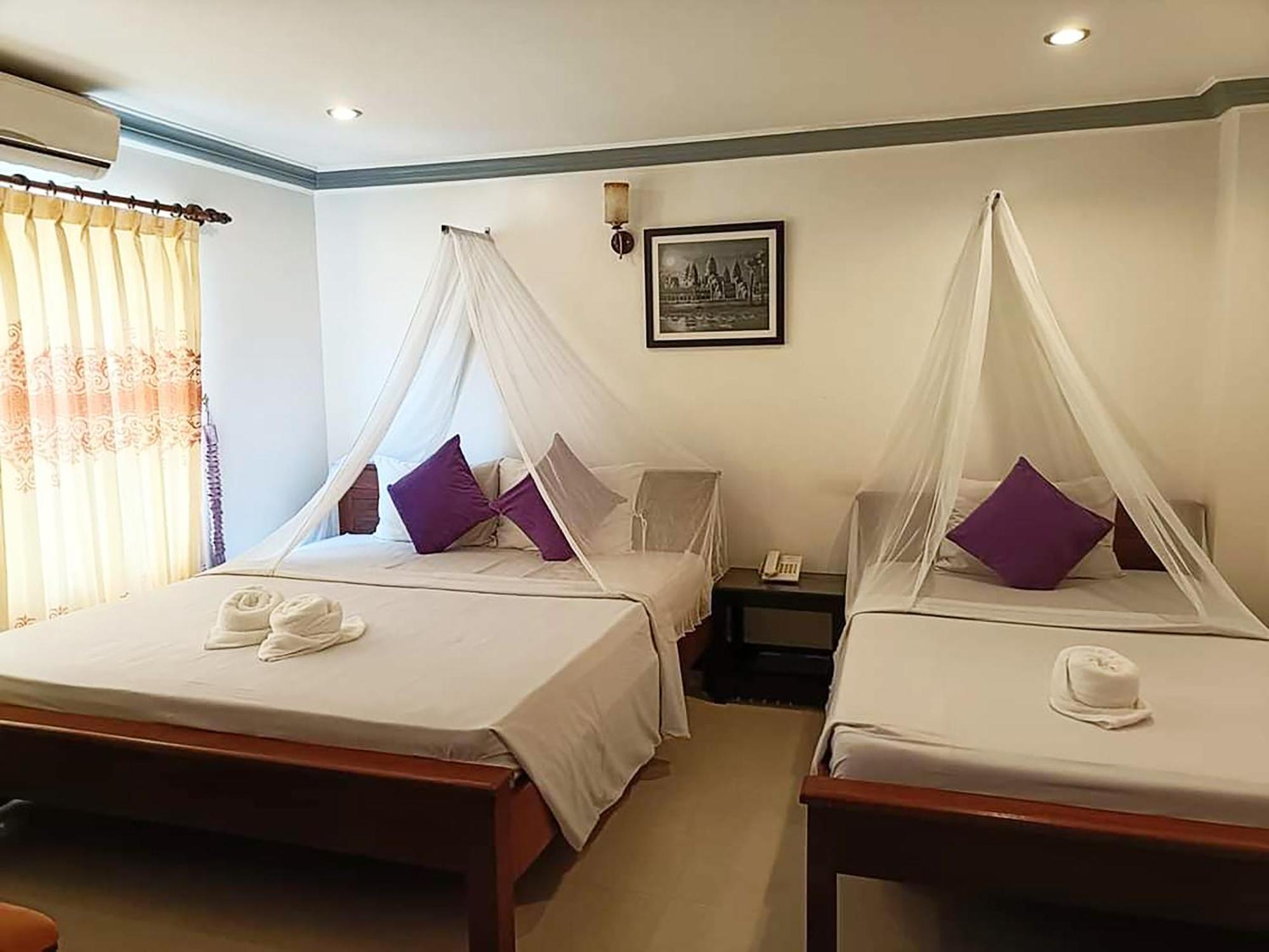 Parent Heritage Angkor Villa Siem Reap Bagian luar foto