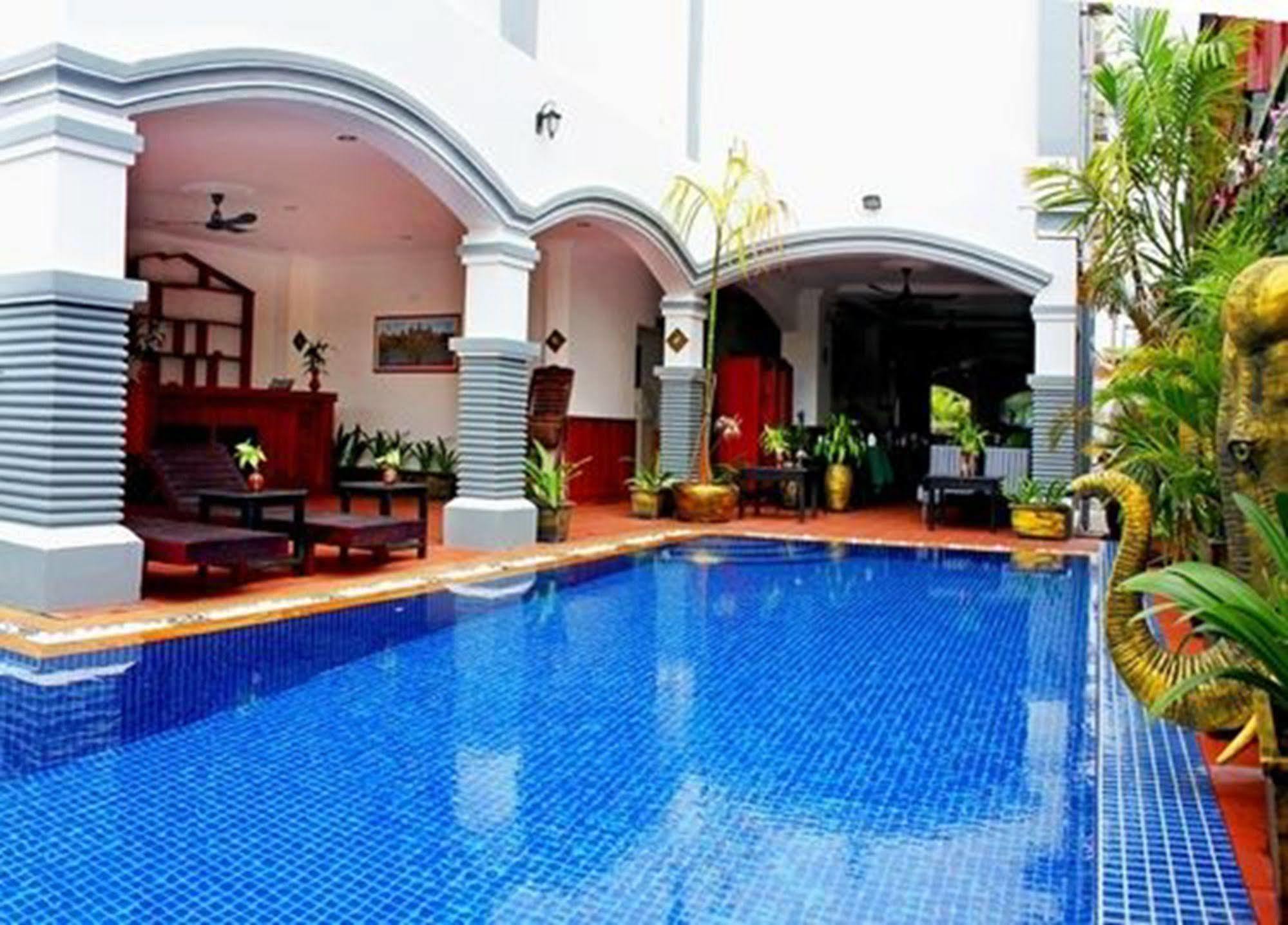 Parent Heritage Angkor Villa Siem Reap Bagian luar foto