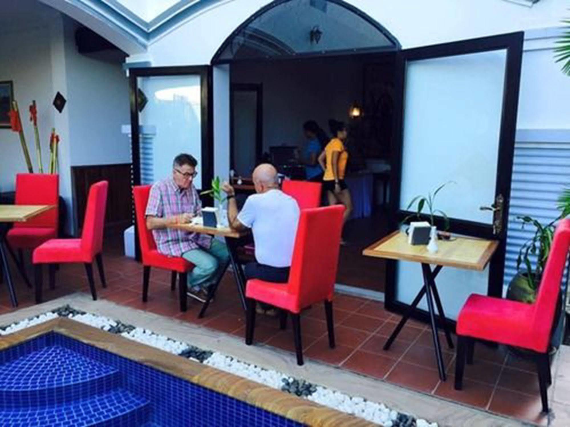Parent Heritage Angkor Villa Siem Reap Bagian luar foto