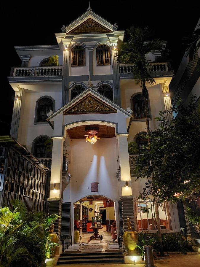 Parent Heritage Angkor Villa Siem Reap Bagian luar foto